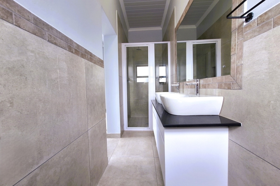 4 Bedroom Property for Sale in Da Gama Bay Western Cape